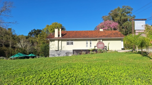 Grostoli, café e geleia de espumante na Fornello Di Luccia