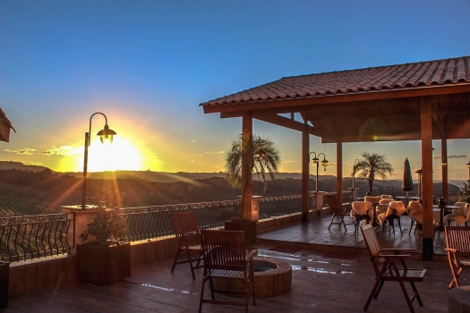 Harmonização ao Pôr do Sol - Spa do Vinho